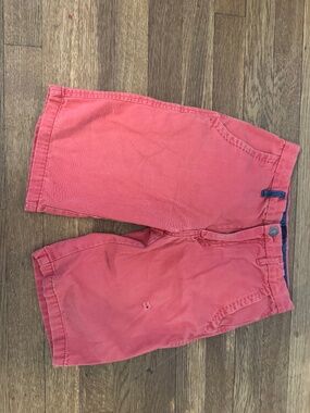 Size 12 Nantucket red boys chino shorts flaw